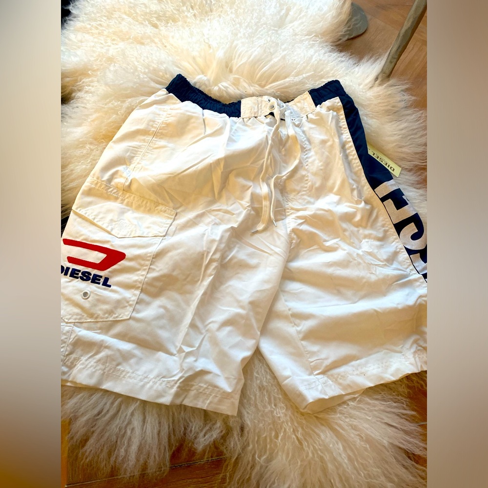 BNWT Diesel men’s swim short trunks in Size Large!!